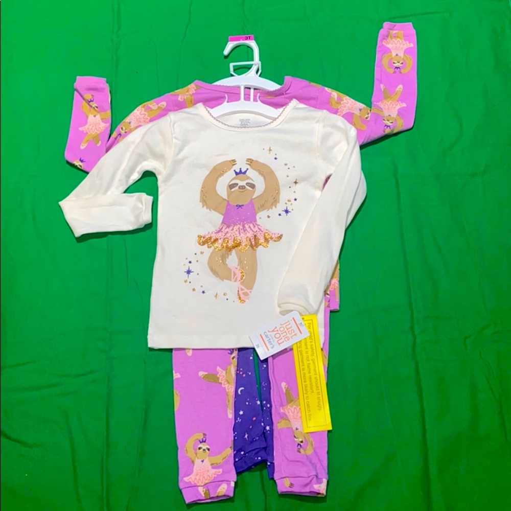 Carter’s Girls Pajamas 2 pack size 3T